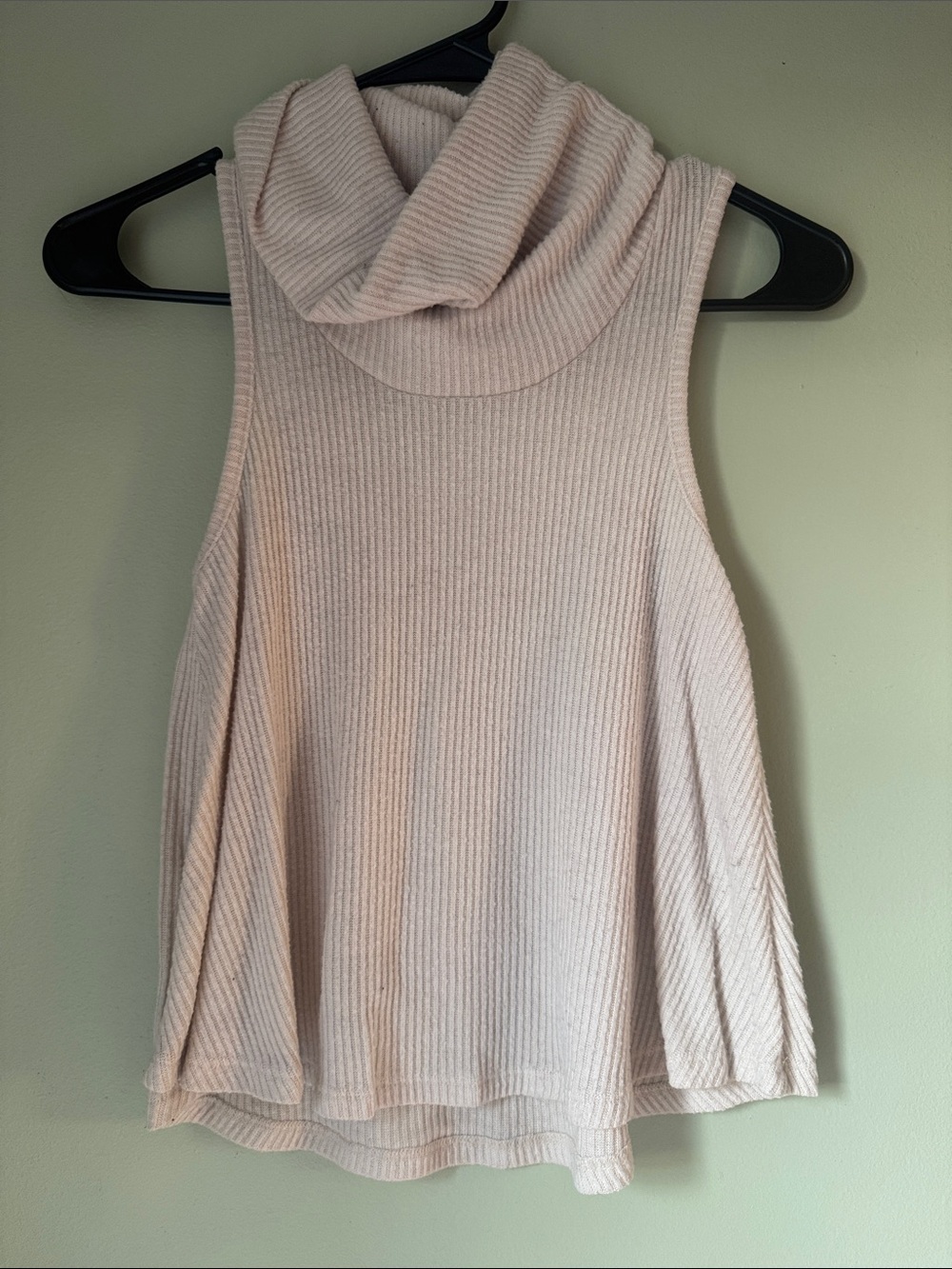 Sleeveless Cream Ribbed Turtleneck Sweater Tank - Size XS